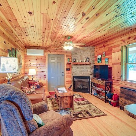 Blue Ridge Mountain Cabin With Views And Hot Tub Sparta 외부 사진