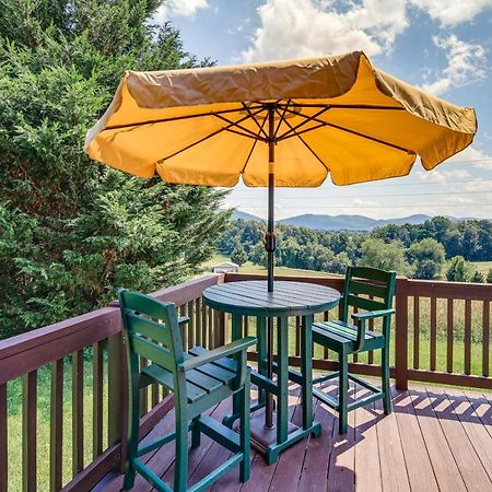 Blue Ridge Mountain Cabin With Views And Hot Tub Sparta 외부 사진