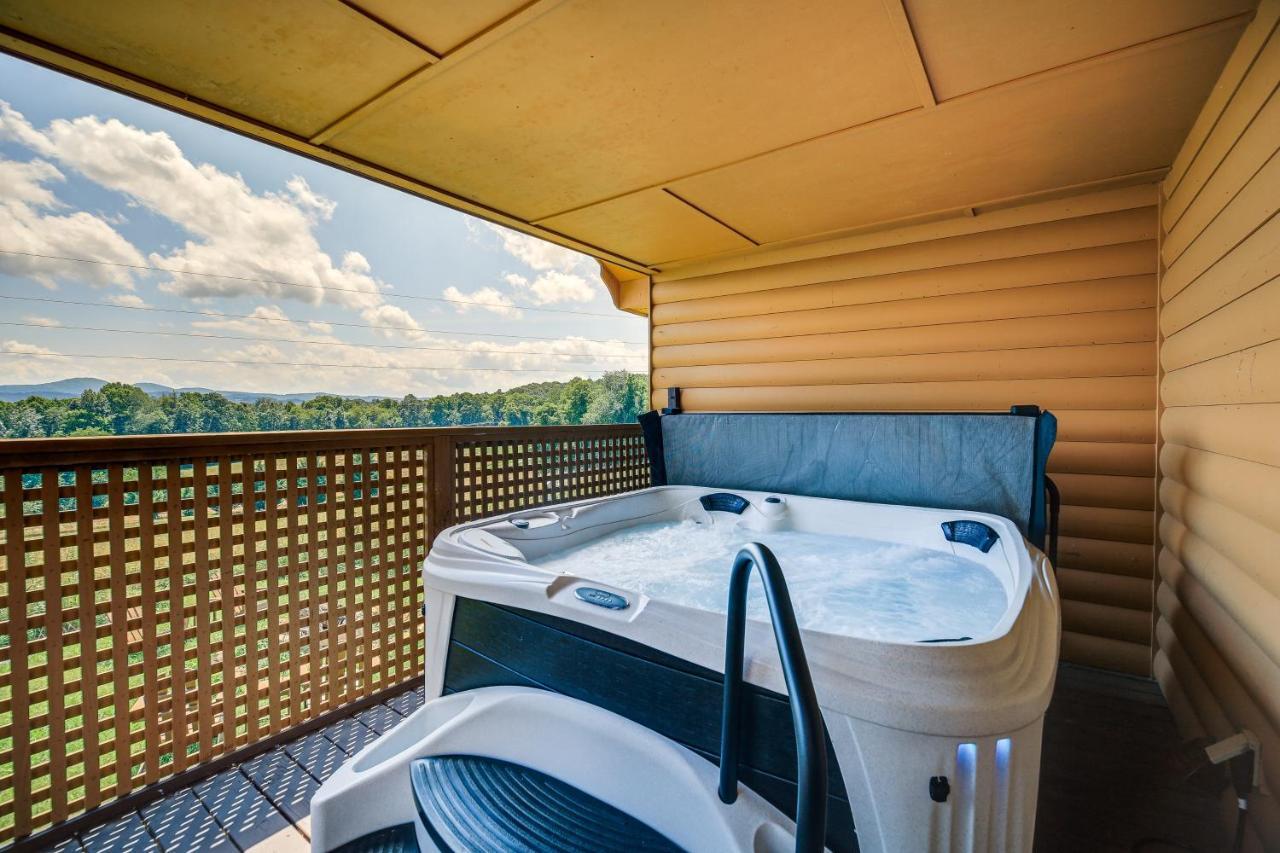 Blue Ridge Mountain Cabin With Views And Hot Tub Sparta 외부 사진