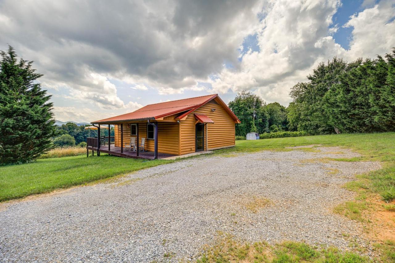 Blue Ridge Mountain Cabin With Views And Hot Tub Sparta 외부 사진